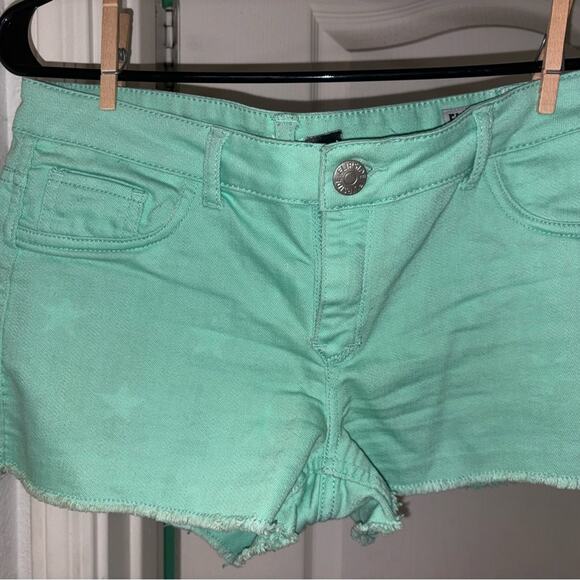 Mint Green Star Print Reversible Women's Shorts - Picture 4 of 7